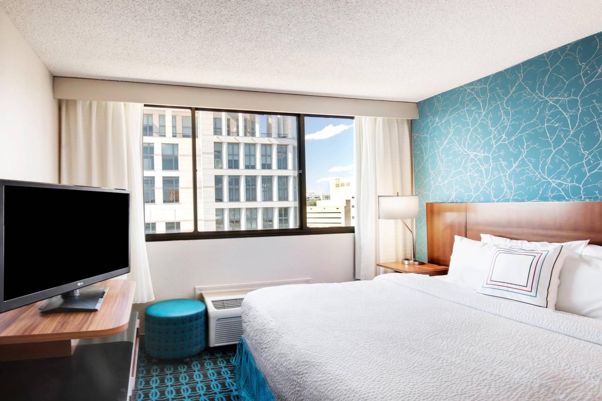 Fairfield Inn & Suites By Marriott Charlotte Uptown Екстериор снимка