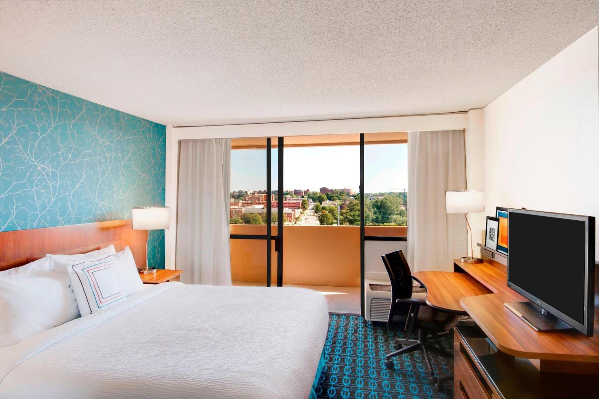 Fairfield Inn & Suites By Marriott Charlotte Uptown Екстериор снимка