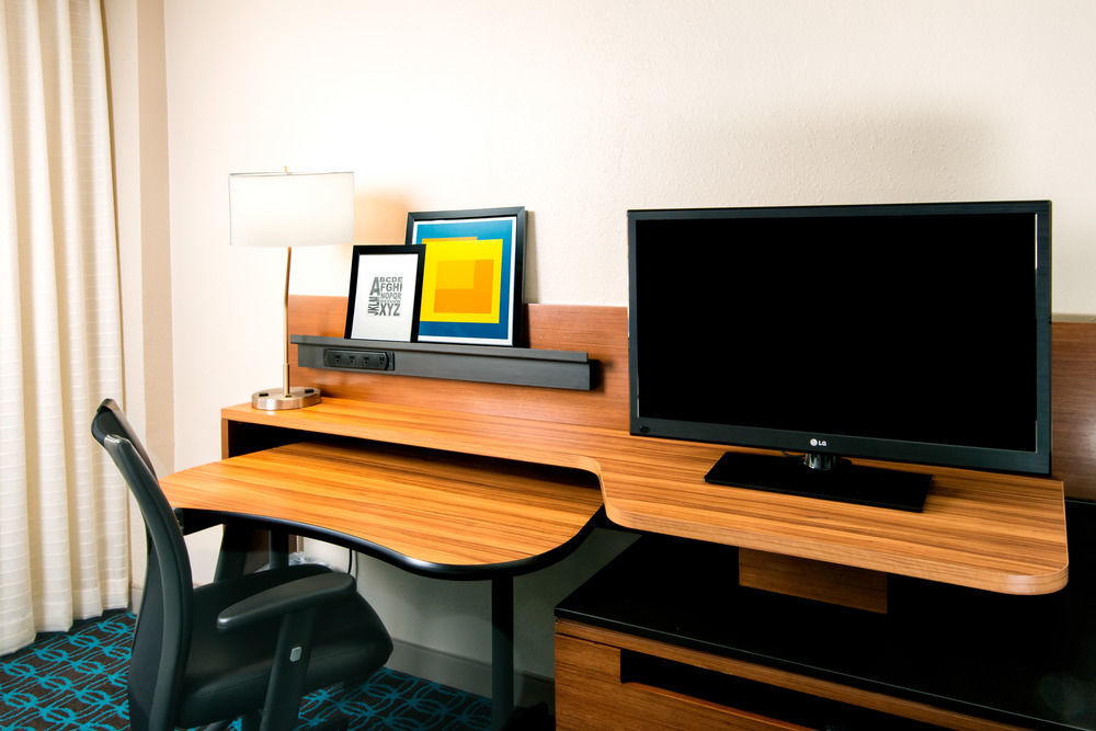 Fairfield Inn & Suites By Marriott Charlotte Uptown Екстериор снимка